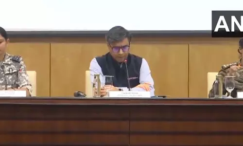 पाकिस्तान के हथियार भंडार और एयरबेस को हमने निशाना बनाया, भारतीय सेना ने दी बड़ी जानकारी