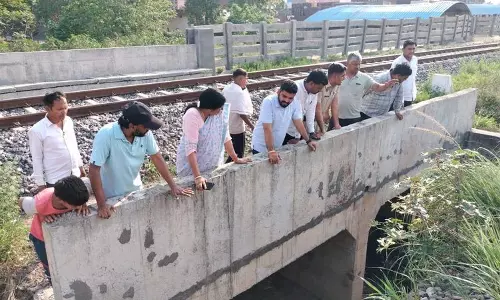 जलभराव रोकने के लिए नालियों की सफाई कराएं अधिकारी: Mayor