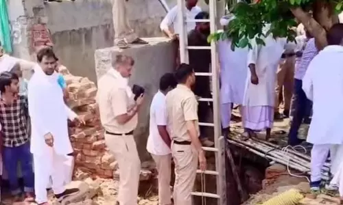 Nuhvel में जहरीली गैस के कारण दम घुटने से तीन लोगों की मौत Nuhvel में जहरीली गैस के कारण दम घुटने से तीन लोगों की मौत
