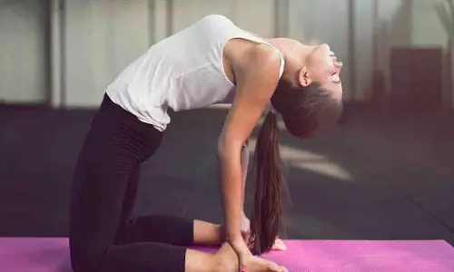 Yoga Tips: स्लिप डिस्क की समस्या से हैं परेशान, इन चार योगासनों से मिलेगी राहत
