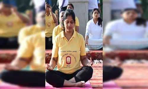 योग और प्राणायाम में होता है अंतर, एक का संबंध शारीरिक व्यायाम से तो दूसरे का मन से