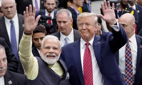 भारत और पाकिस्तान के बीच गोलीबारी-सैन्य कार्रवाई रोकने दोनों देशों के बीच सीधे तौर पर बातचीत हुई