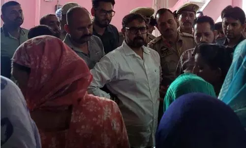 Satish Sharma ने मिश्रीवाला में परगवाल विस्थापित निवासियों से मुलाकात की