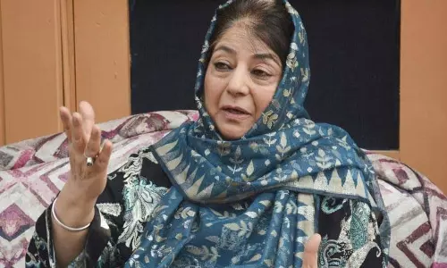 Mehbooba Mufti ने भारत-पाकिस्तान से संयम बरतने का आग्रह किया Mehbooba Mufti ने भारत-पाकिस्तान से संयम बरतने का आग्रह किया
