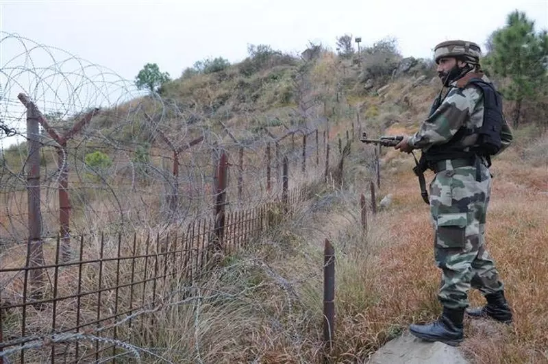 Kashmir घाटी में रातभर संघर्ष विराम उल्लंघन की कोई खबर नहीं Kashmir घाटी में रातभर संघर्ष विराम उल्लंघन की कोई खबर नहीं
