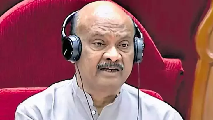 AP विधानसभा अध्यक्ष ने राष्ट्रीय रक्षा कोष में अपना वेतन दान किया AP विधानसभा अध्यक्ष ने राष्ट्रीय रक्षा कोष में अपना वेतन दान किया
