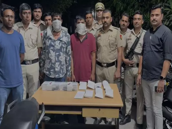 Delhi Police ने आरके पुरम में गोलीबारी के बाद दो कुख्यात अपराधियों को पकड़ा Delhi Police ने आरके पुरम में गोलीबारी के बाद दो कुख्यात अपराधियों को पकड़ा