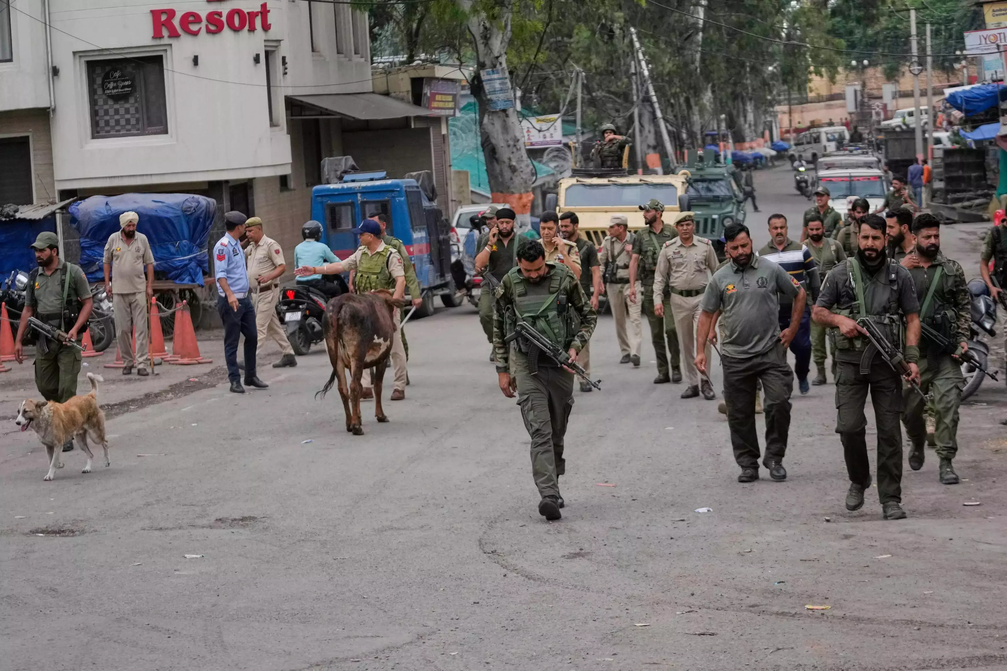 Kashmir घाटी में रात भर संघर्ष विराम उल्लंघन की कोई सूचना नहीं Kashmir घाटी में रात भर संघर्ष विराम उल्लंघन की कोई सूचना नहीं