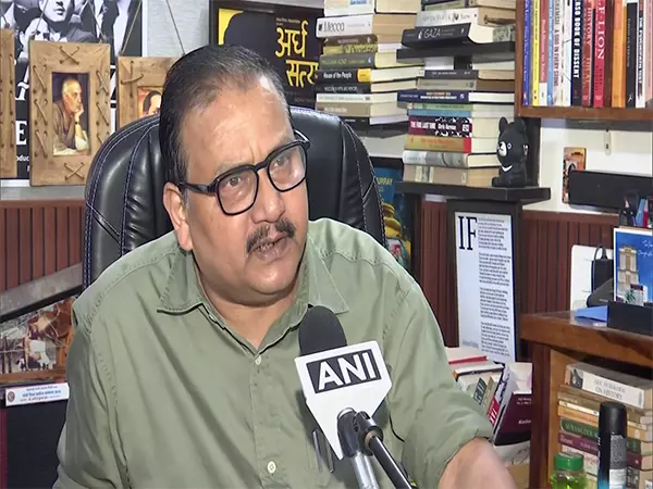RJD सांसद मनोज झा ने डोनाल्ड ट्रंप की आलोचना की RJD सांसद मनोज झा ने डोनाल्ड ट्रंप की आलोचना की