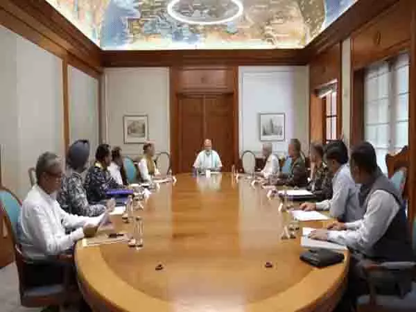 PM Modi ने राजनाथ सिंह, जयशंकर के साथ उच्च स्तरीय बैठक की अध्यक्षता की, सीडीएस और तीनों सेनाओं के प्रमुख मौजूद रहे PM Modi ने राजनाथ सिंह, जयशंकर के साथ उच्च स्तरीय बैठक की अध्यक्षता की, सीडीएस और तीनों सेनाओं के प्रमुख मौजूद रहे