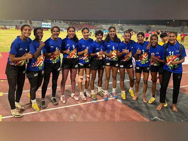 KIYG: बिहार की स्वर्णिम बालिकाएँ, सपनों और दृढ़ता से रग्बी की महिमा जगमगा उठी KIYG: बिहार की स्वर्णिम बालिकाएँ, सपनों और दृढ़ता से रग्बी की महिमा जगमगा उठी