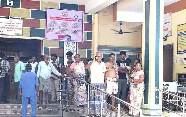 Tamil Nadu : पागल कुत्ते के काटने से 20 से अधिक लोग घायल Tamil Nadu : पागल कुत्ते के काटने से 20 से अधिक लोग घायल