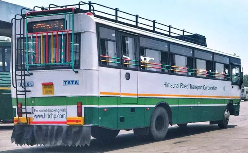 श्रीनगर में फंसे हिमाचली छात्रों को वापस लाई सरकार श्रीनगर में फंसे हिमाचली छात्रों को वापस लाई सरकार