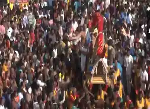 Madurai में चिथिराई उत्सव मनाया गया Madurai में चिथिराई उत्सव मनाया गया