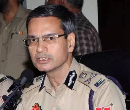 Punjab पुलिस ने पाकिस्तान उच्चायोग से जुड़ी जासूसी के आरोप में दो लोग गिरफ्तार Punjab पुलिस ने पाकिस्तान उच्चायोग से जुड़ी जासूसी के आरोप में दो लोग गिरफ्तार