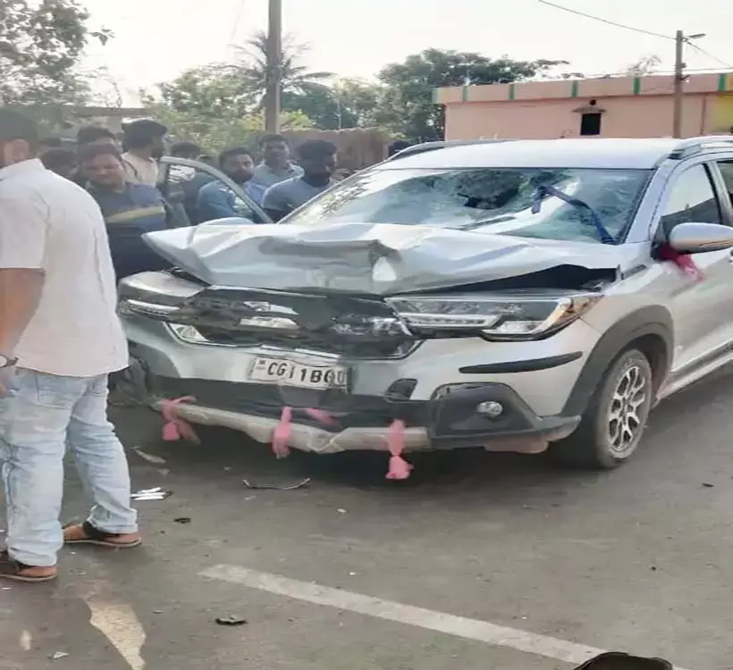 CG: कार ने बाइक सवार को मारी टक्कर, दर्दनाक मौत CG: कार ने बाइक सवार को मारी टक्कर, दर्दनाक मौत