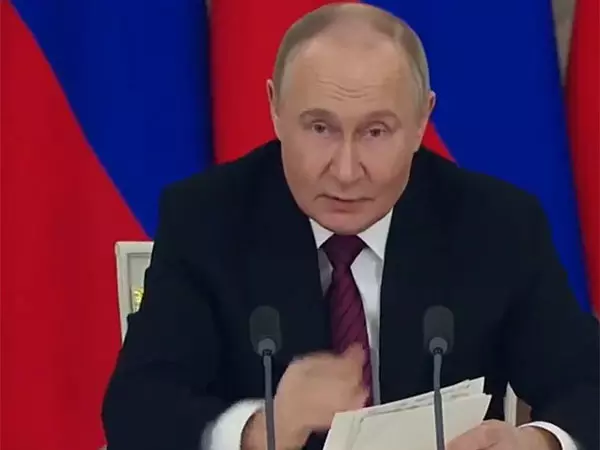 Putin ने रूस-यूक्रेन युद्ध को समाप्त करने के लिए इस्तांबुल में कीव के साथ सीधी वार्ता का प्रस्ताव रखा Putin ने रूस-यूक्रेन युद्ध को समाप्त करने के लिए इस्तांबुल में कीव के साथ सीधी वार्ता का प्रस्ताव रखा