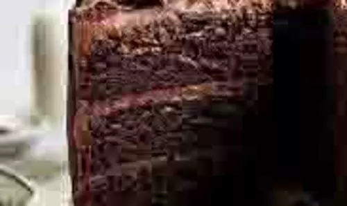 Brownie Cake Recipe: मदर्स डे पर बनाएं स्वादिष्ट कॉफी ब्राउनी केक