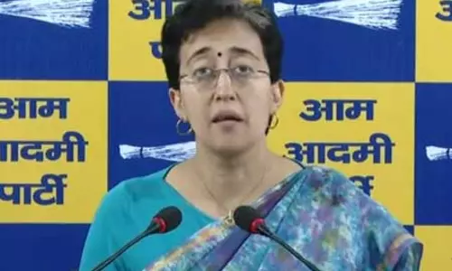 आतंकवादी हमले की निंदा और सेना को धन्यवाद देने के लिए प्रस्ताव लाएगी आप : आतिशी आतंकवादी हमले की निंदा और सेना को धन्यवाद देने के लिए प्रस्ताव लाएगी आप : आतिशी