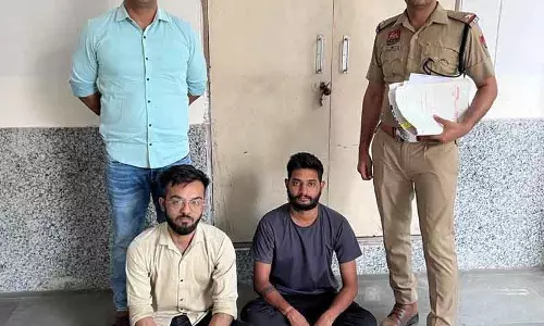 Delhi: एक करोड़ रुपये की साइबर धोखाधड़ी मामले में दो गिरफ्तार Delhi: एक करोड़ रुपये की साइबर धोखाधड़ी मामले में दो गिरफ्तार