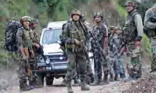 Jammu-Kashmir: गोलीबारी में सेना के 2 जवान शहीद और 5 नागरिकों की मौत Jammu-Kashmir: गोलीबारी में सेना के 2 जवान शहीद और 5 नागरिकों की मौत