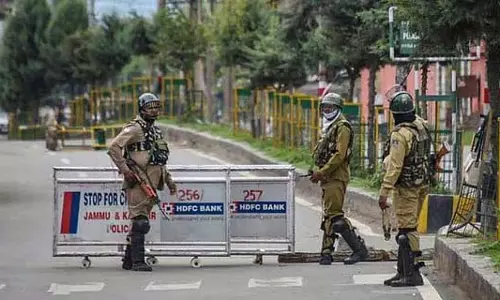 जम्मू-कश्मीर में आतंकवादी गोलीबारी: भारतीय जवान घायल