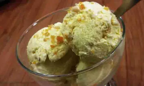 Recipe: इस गर्मी में घर पर बनाएं बटर स्कॉच आइसक्रीम Recipe: इस गर्मी में घर पर बनाएं बटर स्कॉच आइसक्रीम