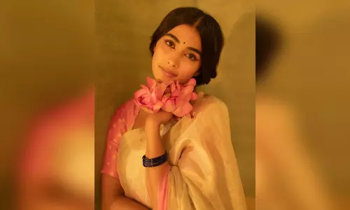 मेकअप आर्टिस्ट विक्रम गायकवाड़ के निधन से आहत पूजा हेगड़े मेकअप आर्टिस्ट विक्रम गायकवाड़ के निधन से आहत पूजा हेगड़े