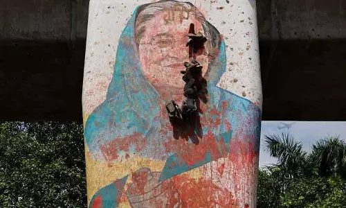 बांग्लादेश ने हसीना की अवामी लीग पर प्रतिबंध लगाया बांग्लादेश ने हसीना की अवामी लीग पर प्रतिबंध लगाया