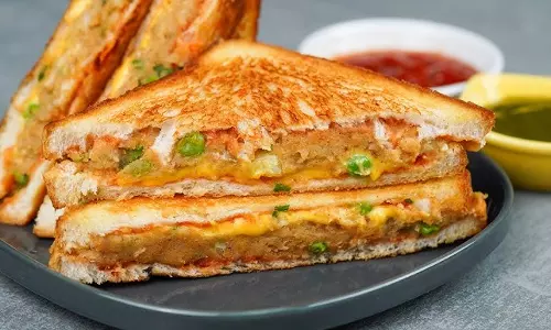 घर पर ही बच्चों के लिए बना सकते है आलू sandwich