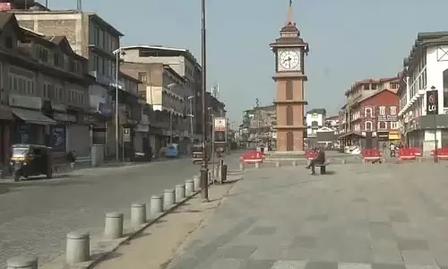 पाकिस्तान ने किया संघर्ष विराम का उल्लंघन: कश्मीर घाटी में स्थिति शांत, अमृतसर में सुरक्षा कड़ी पाकिस्तान ने किया संघर्ष विराम का उल्लंघन: कश्मीर घाटी में स्थिति शांत, अमृतसर में सुरक्षा कड़ी