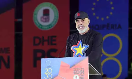 TIRANA: अल्बानियाई चुनाव में पुराने प्रतिद्वंद्वी और EU सदस्यता का वादा TIRANA: अल्बानियाई चुनाव में पुराने प्रतिद्वंद्वी और EU सदस्यता का वादा