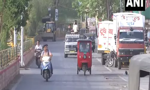 Barmer: ड्रोन हमलों की कोई खबर नहीं, जिला अधिकारियों द्वारा सार्वजनिक गतिविधियों पर प्रतिबंध हटाए जाने के बाद स्थिति सामान्य
