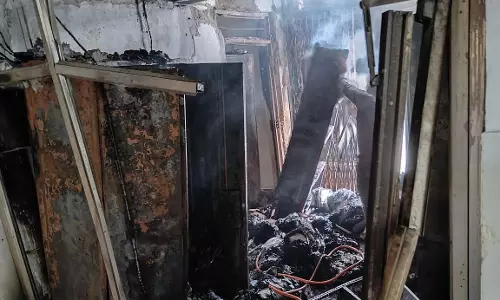 अस्पताल में आगजनी, रिकॉर्ड रूम जलकर खाक