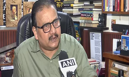 RJD सांसद मनोज झा ने डोनाल्ड ट्रंप की आलोचना की RJD सांसद मनोज झा ने डोनाल्ड ट्रंप की आलोचना की