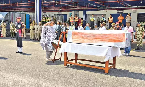 Andhra : मुरली नायक का पार्थिव शरीर उनके गृहनगर पहुंचाया गया