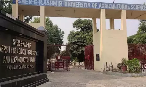जम्मू-कश्मीर प्रशासन ने टीजी, एपी, टीएन छात्रों को पहुंचाया घर