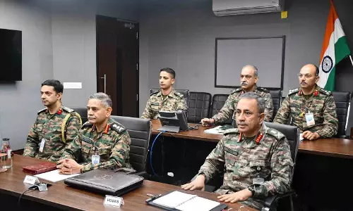 सीजफायर के उल्लंघन के बाद सेना प्रमुख ने की सुरक्षा स्थिति की समीक्षा, आर्मी को जवाबी कार्रवाई की छूट सीजफायर के उल्लंघन के बाद सेना प्रमुख ने की सुरक्षा स्थिति की समीक्षा, आर्मी को जवाबी कार्रवाई की छूट