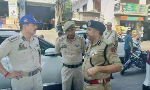 DIG ने सीमावर्ती क्षेत्रों में सुरक्षा परिदृश्य की समीक्षा की DIG ने सीमावर्ती क्षेत्रों में सुरक्षा परिदृश्य की समीक्षा की