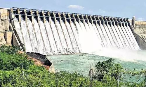 तेलंगाना नागार्जुन सागर परियोजना पर पूर्ण नियंत्रण के लिए दबाव बनाएगा, CRPF को हटाने पर विचार तेलंगाना नागार्जुन सागर परियोजना पर पूर्ण नियंत्रण के लिए दबाव बनाएगा, CRPF को हटाने पर विचार