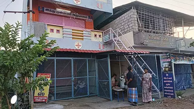 हिंदू मुन्नानी जिला सचिव की दरांती से हत्या, पत्नी की हत्या: पुलिस जांच हिंदू मुन्नानी जिला सचिव की दरांती से हत्या, पत्नी की हत्या: पुलिस जांच