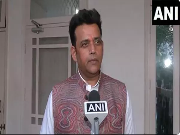 भारत ने युद्ध विराम की पहल नहीं की: BJP सांसद रवि किशन ने पाकिस्तान की निंदा की भारत ने युद्ध विराम की पहल नहीं की: BJP सांसद रवि किशन ने पाकिस्तान की निंदा की