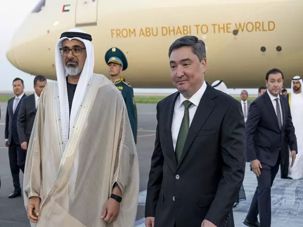 Abu Dhabi के क्राउन प्रिंस आधिकारिक यात्रा पर अस्ताना पहुंचे Abu Dhabi के क्राउन प्रिंस आधिकारिक यात्रा पर अस्ताना पहुंचे