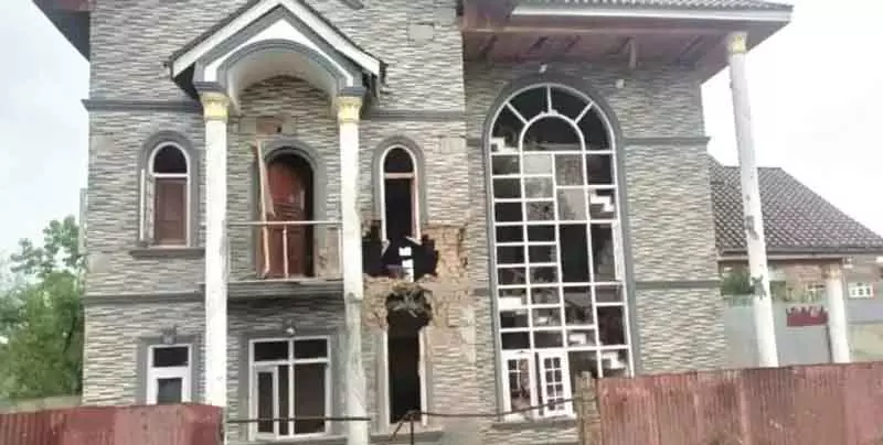 Kupwara कर्नाह गोलाबारी के प्रभाव से त्रस्त Kupwara कर्नाह गोलाबारी के प्रभाव से त्रस्त