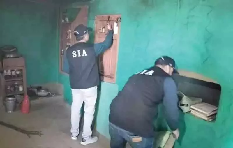 दक्षिण कश्मीर में SIA के 20 छापे, स्लीपर सेल मॉड्यूल का भंडाफोड़ दक्षिण कश्मीर में SIA के 20 छापे, स्लीपर सेल मॉड्यूल का भंडाफोड़