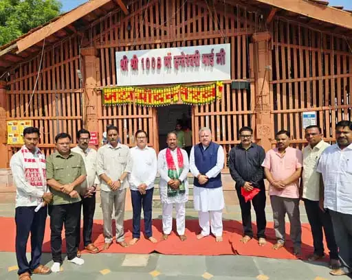 महामंत्री जामवाल और पवन साय ने जवानों की कुशलता की कामना की महामंत्री जामवाल और पवन साय ने जवानों की कुशलता की कामना की