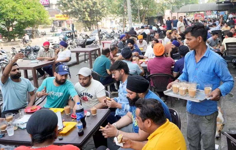 संघर्ष विराम के बाद Punjab के बाजार सामान्य हो गए, लेकिन स्कूल बंद रहेंगे संघर्ष विराम के बाद Punjab के बाजार सामान्य हो गए, लेकिन स्कूल बंद रहेंगे
