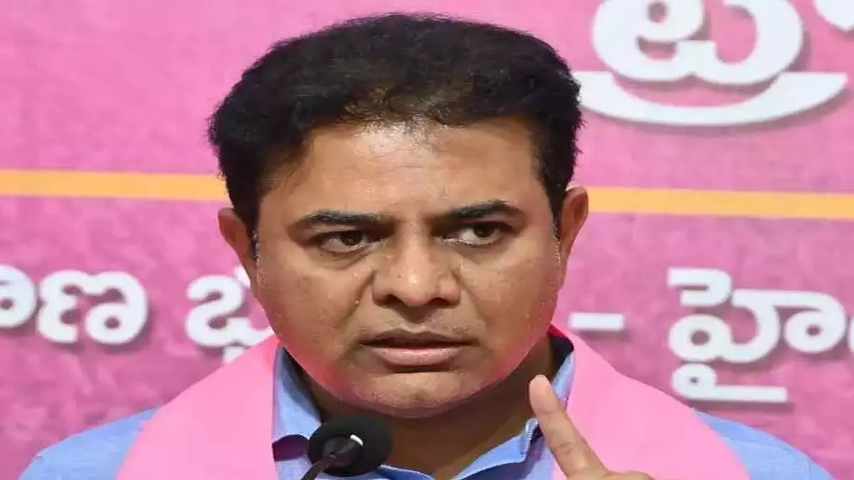 KTR ने घायल खाड़ी कर्मचारी को बचाने के लिए कदम उठाया KTR ने घायल खाड़ी कर्मचारी को बचाने के लिए कदम उठाया