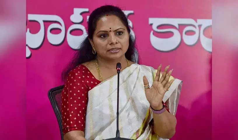 कविता ने कांग्रेस सरकार द्वारा TGIIC को सार्वजनिक कंपनी में बदलने के प्रयास का पर्दाफाश किया कविता ने कांग्रेस सरकार द्वारा TGIIC को सार्वजनिक कंपनी में बदलने के प्रयास का पर्दाफाश किया