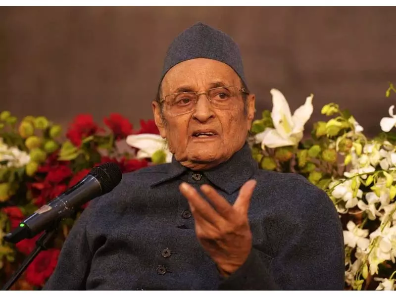 कांग्रेस नेता Karan Singh ने भारत-पाक के बीच समझौते का स्वागत किया कांग्रेस नेता Karan Singh ने भारत-पाक के बीच समझौते का स्वागत किया